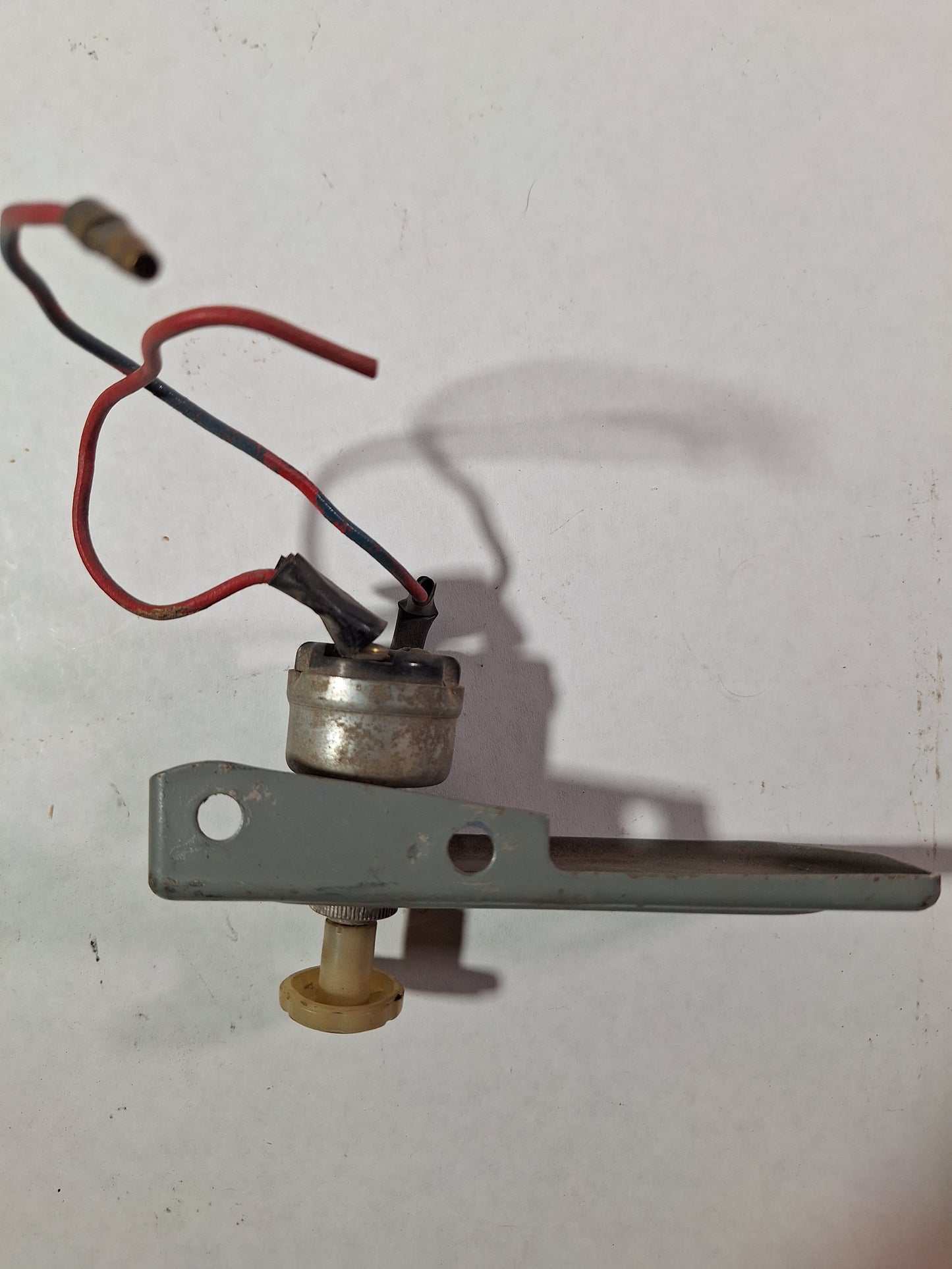 Switch Bracket Early 40 Series