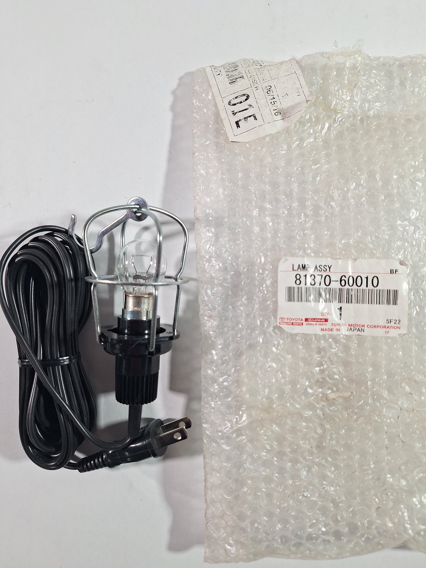 69-87 Landcruiser OEM Inspection Lamp 81370-60010