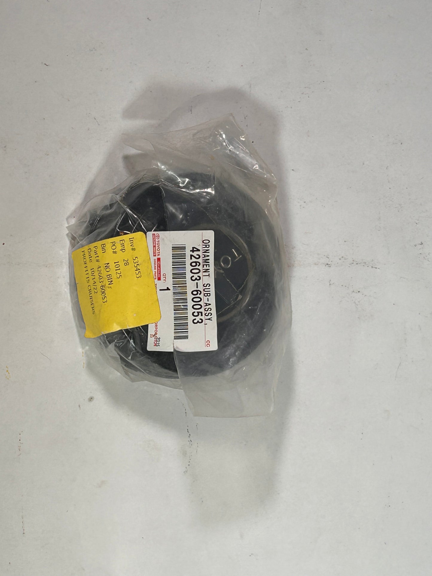 FJ60 FJ62 Hub Cap Ornament Sub-Assy 42603-60053