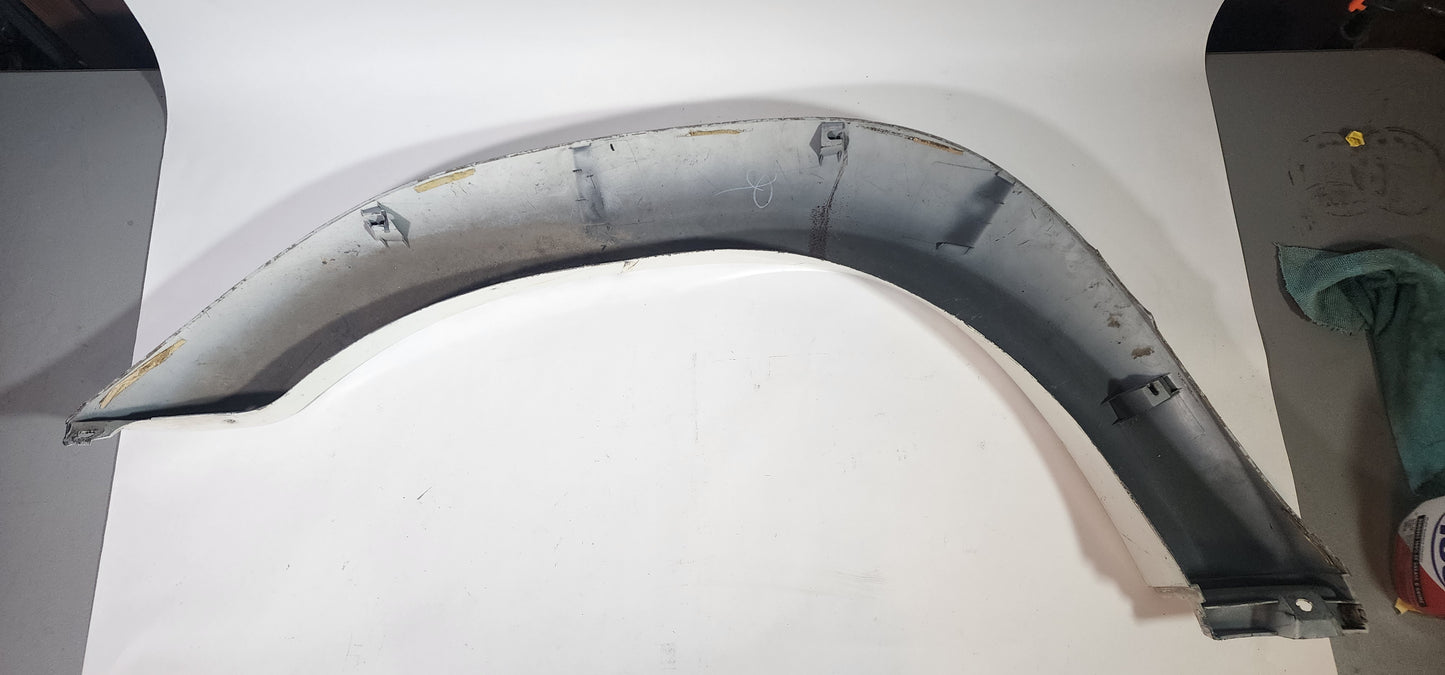 FJ80 Land Cruiser 95-97 Right Front Fender Flare