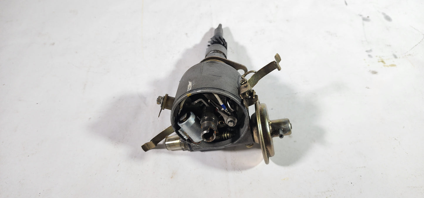 FJ40 Land Cruiser vacuum advance, points type distributer