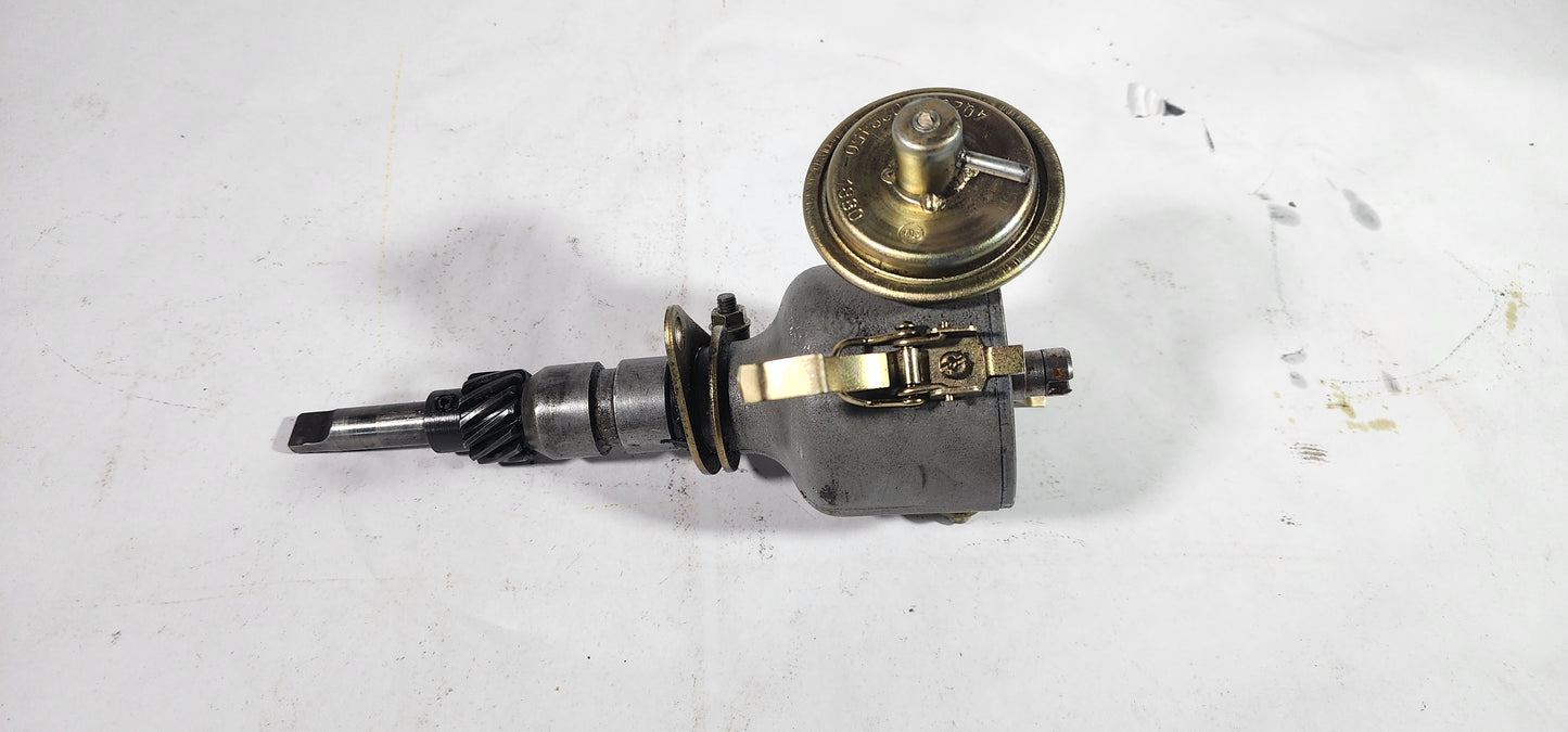 FJ40 Land Cruiser vacuum advance, points type distributer