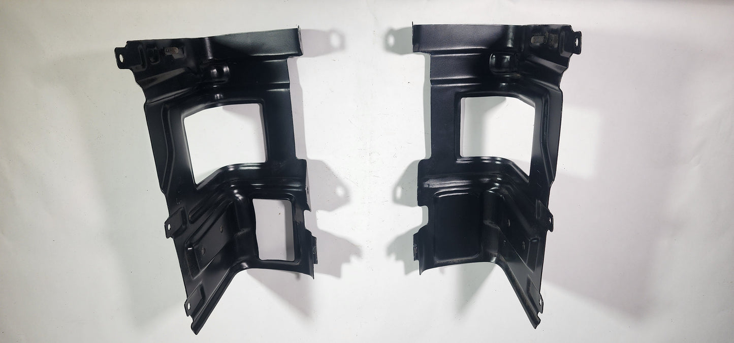 FJ80 Land Cruiser Rear Bumper End Support Brackets