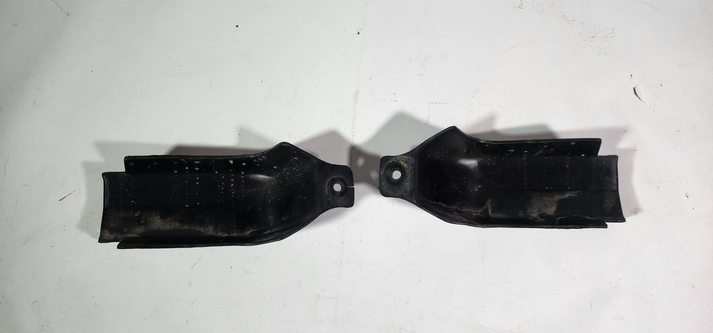 FJ40 Land Cruiser Tail Light Splash Guard Set