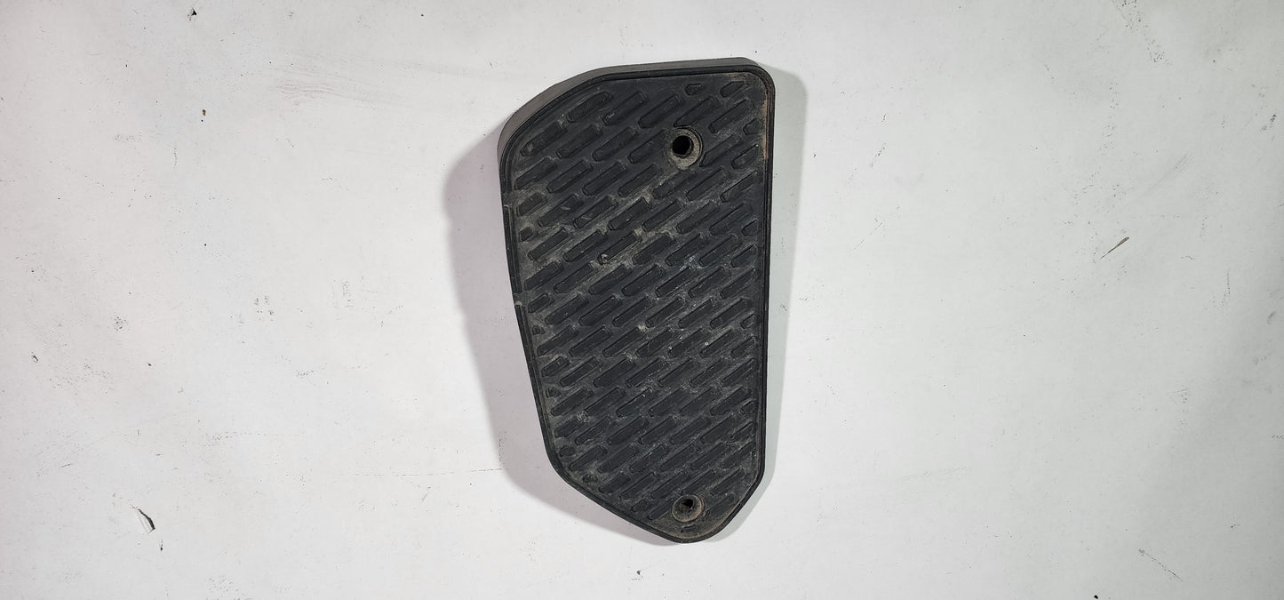 FJ80 Land Cruiser Rear Left Step Plate 58626-60010