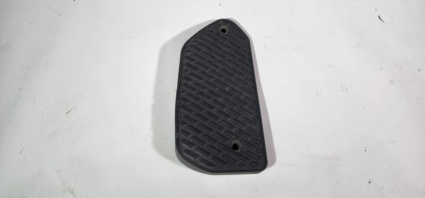 FJ80 Land Cruiser Rear Right Step Plate 58625-60010