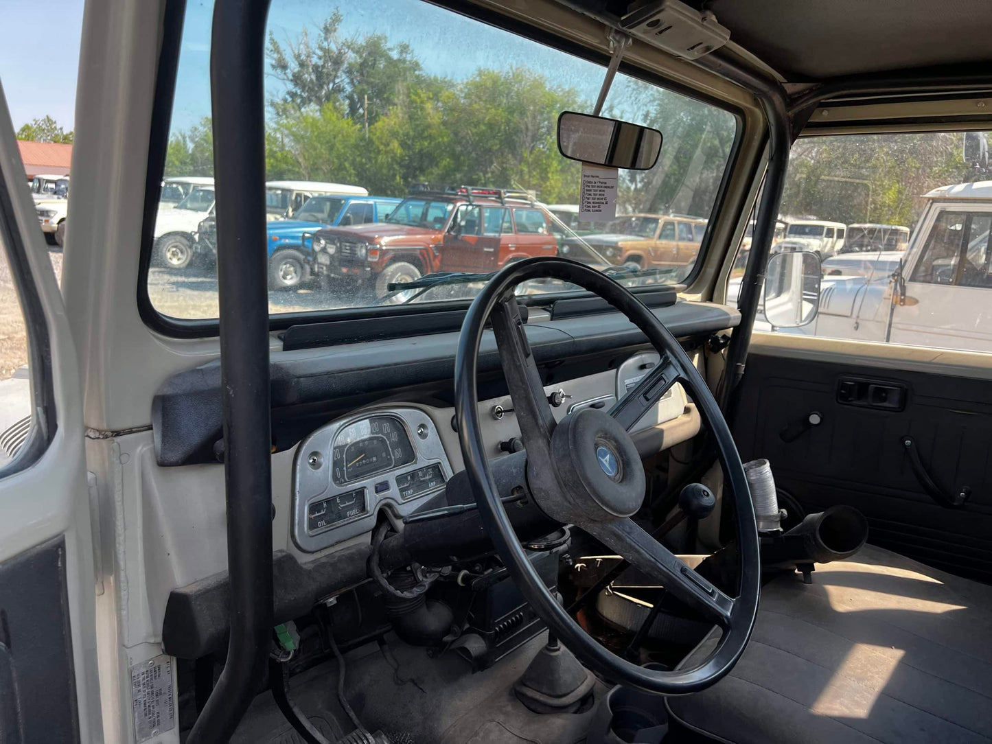1977 FJ45 Pickup (Middle East Spec)