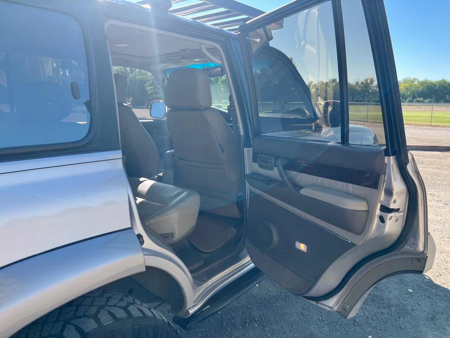 5.9L Cummins powered 80 series Land Cruiser (Lexus LX450)