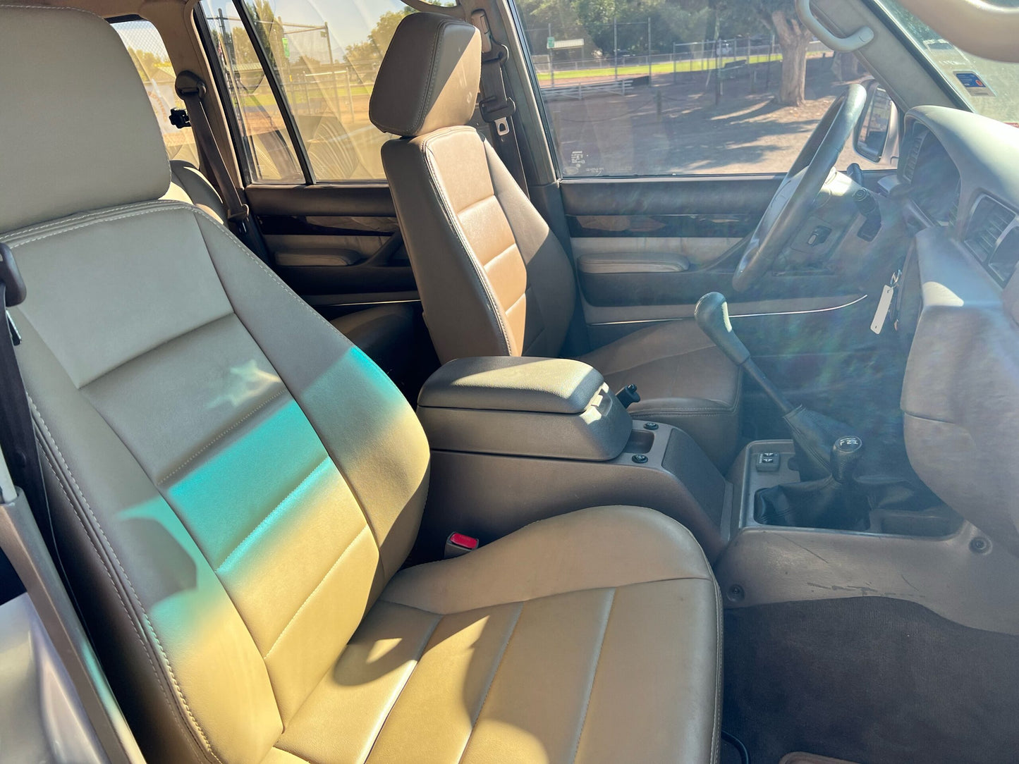 5.9L Cummins powered 80 series Land Cruiser (Lexus LX450)