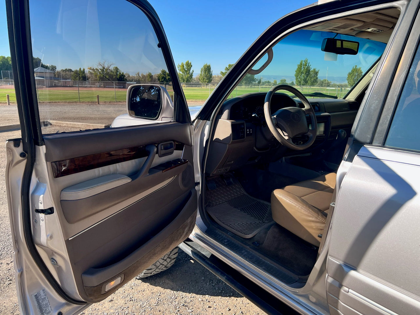 5.9L Cummins powered 80 series Land Cruiser (Lexus LX450)