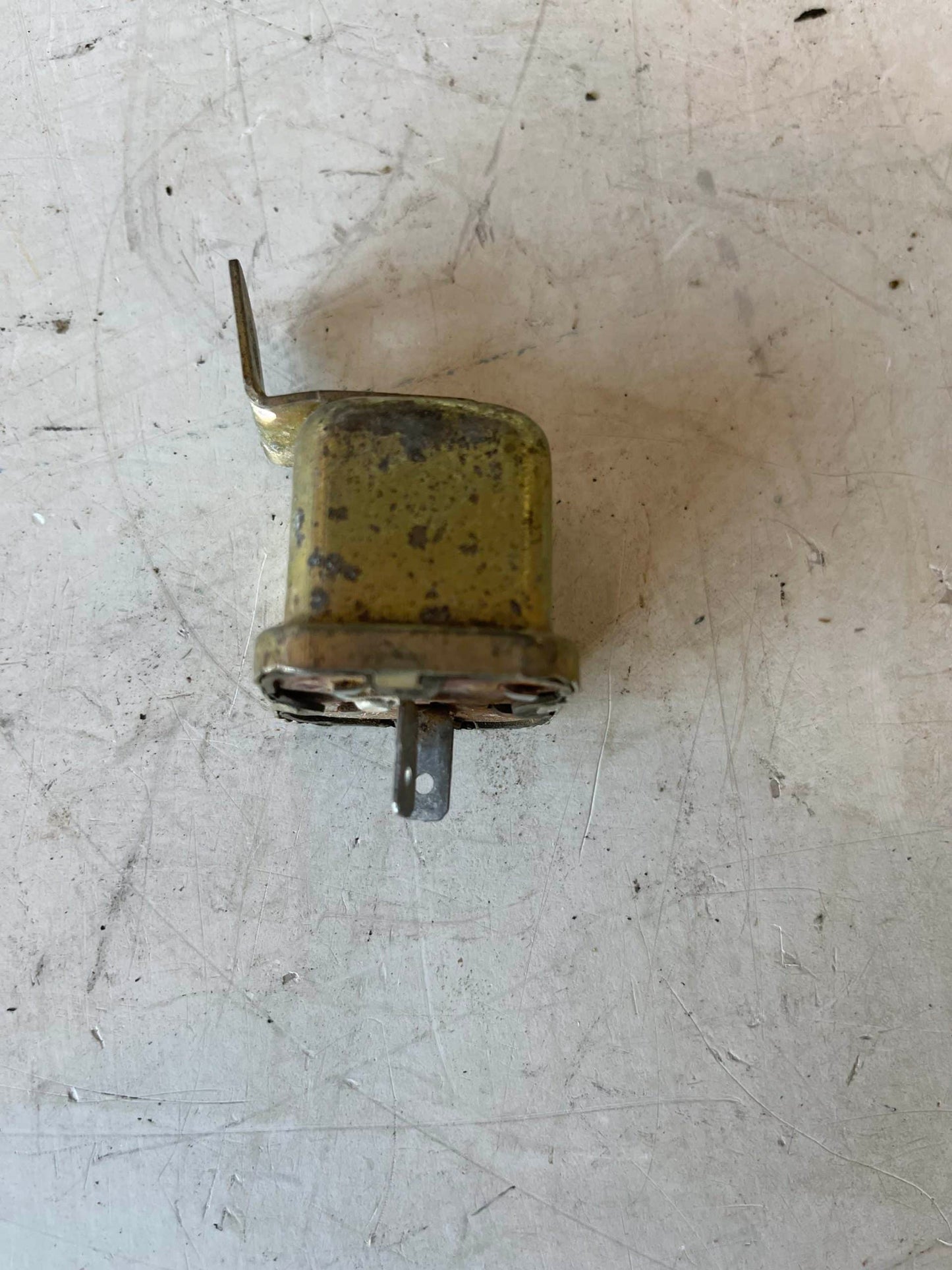 Used FJ40 Seatbelt Buzzer