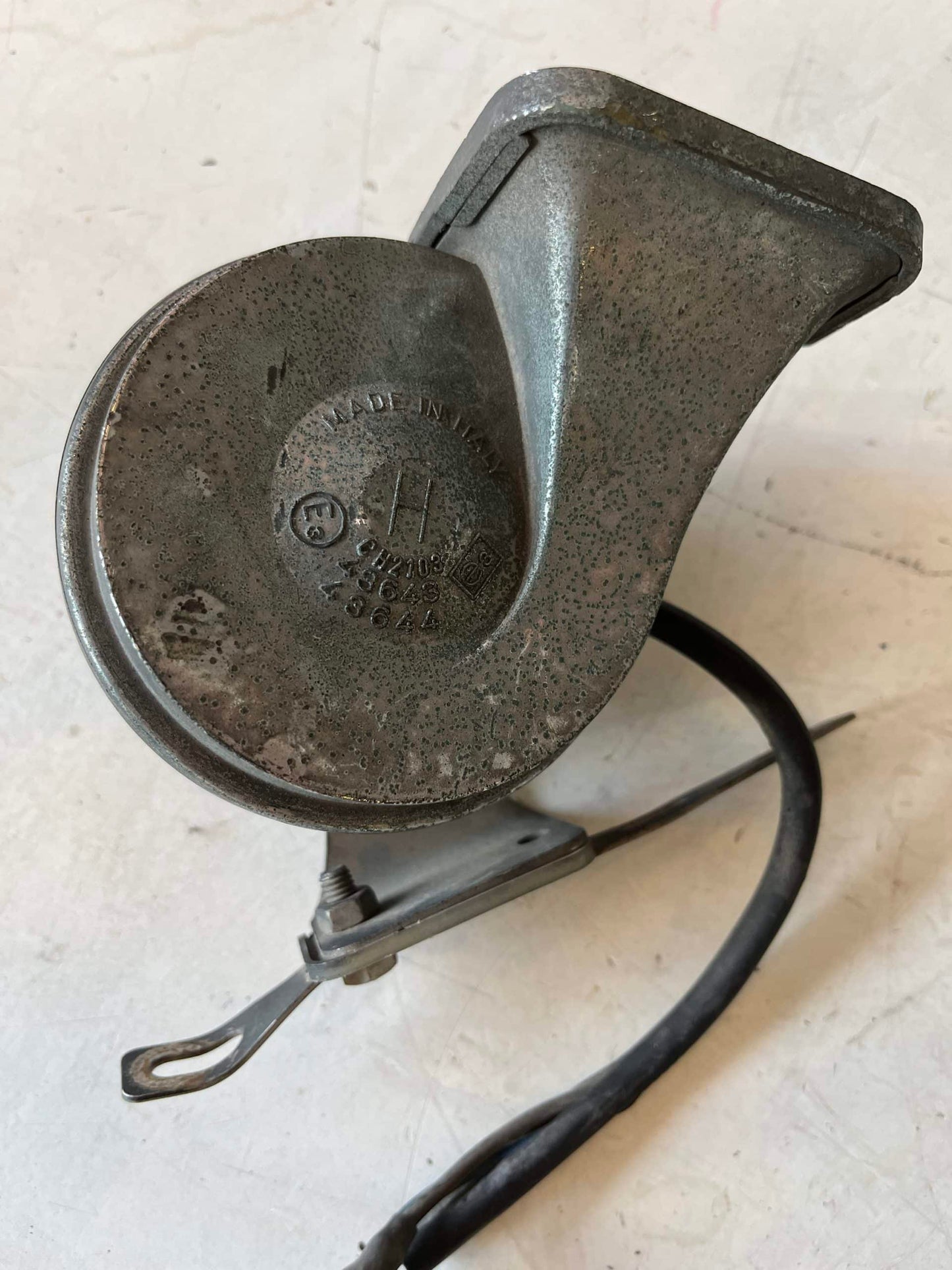 Used 24v Horn