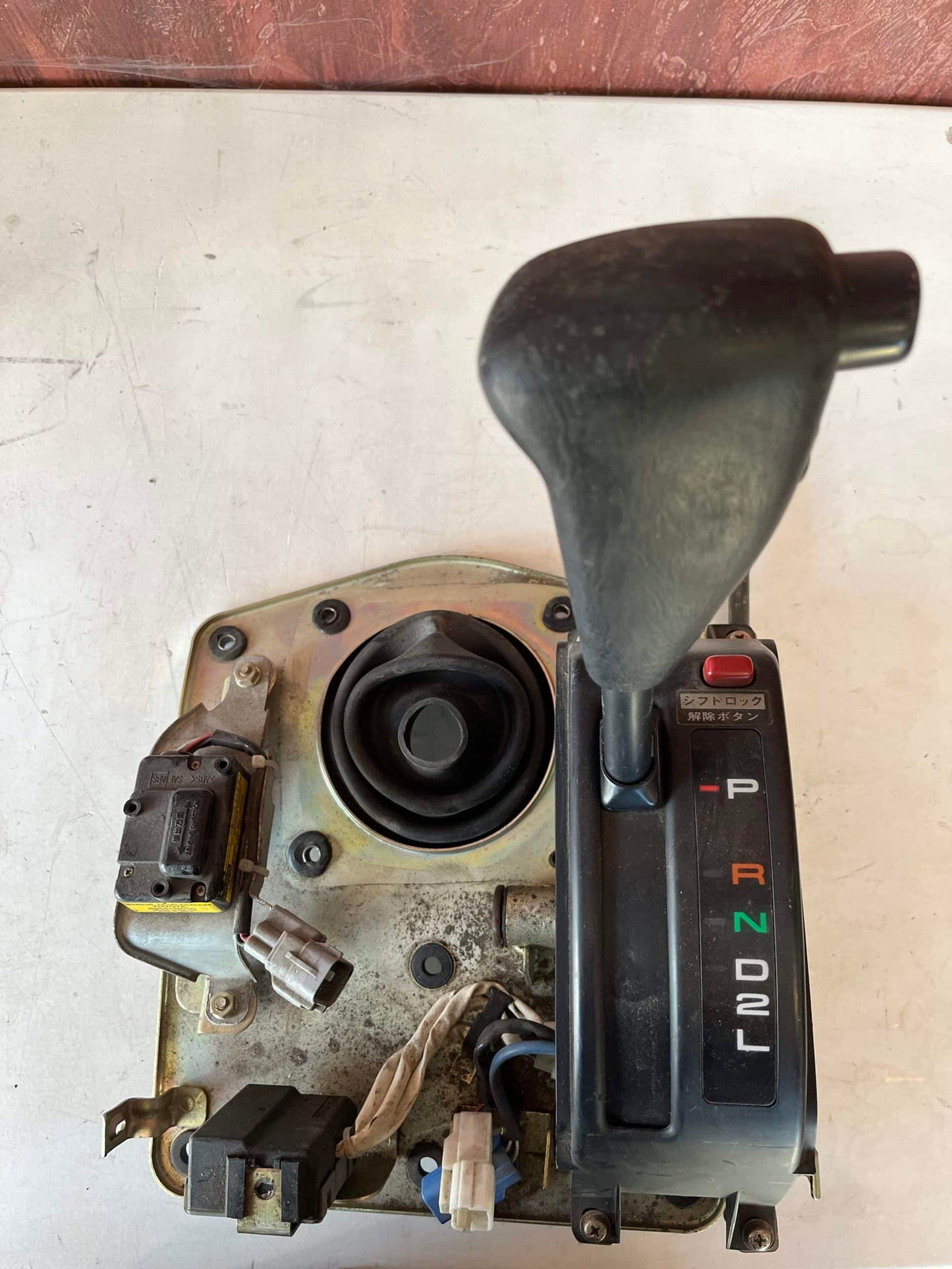 Used Right Hand Drive Automatic Shifter Assembly