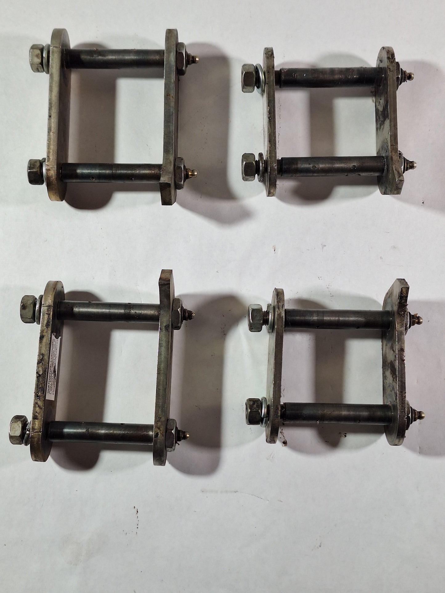 FJ40 Spring Shackles