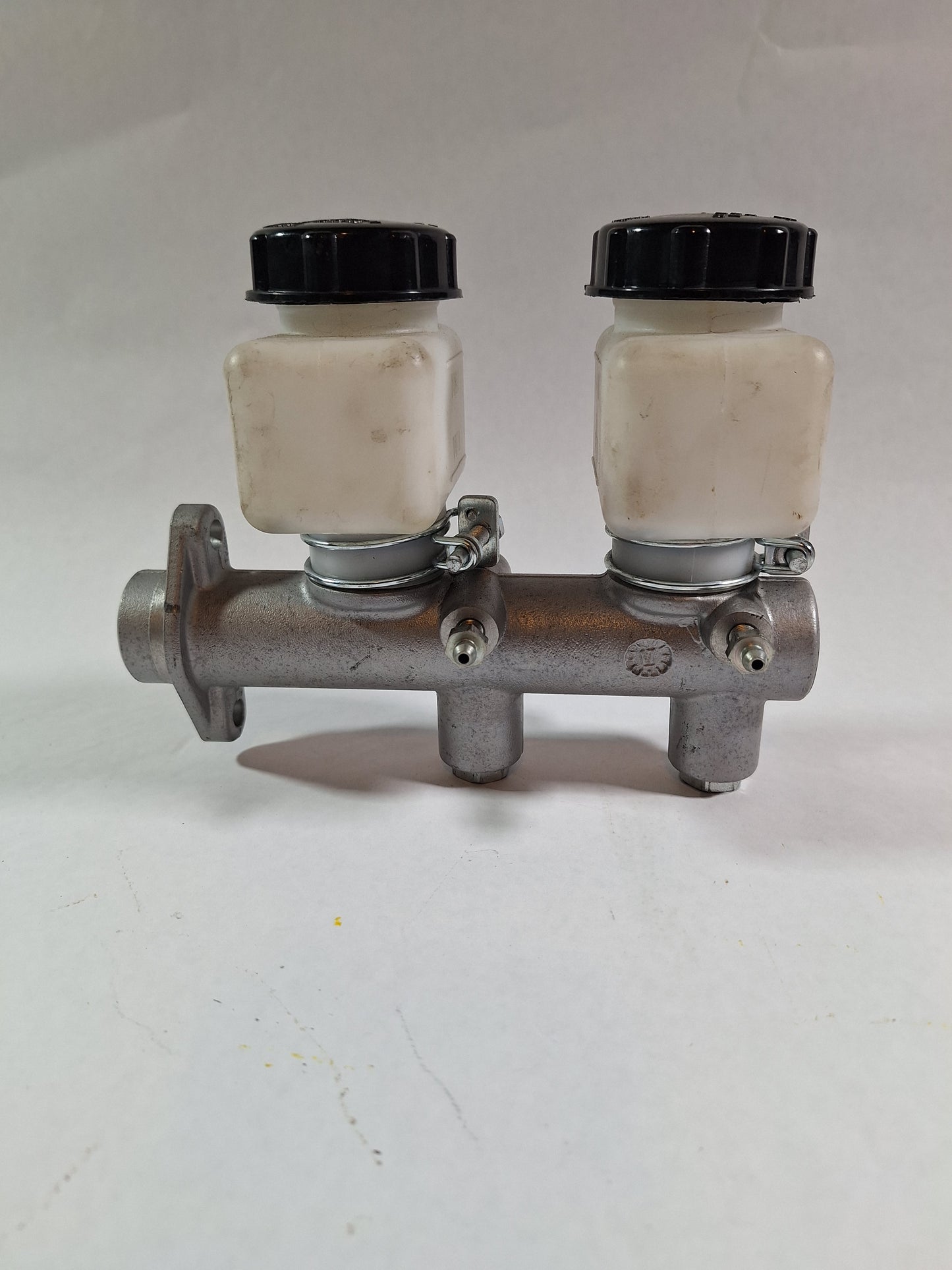 FJ40 Brake Master Cylinder