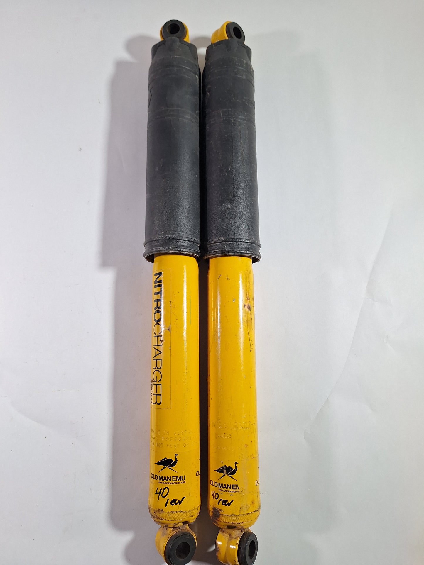 Good Used Old Man Emu FJ40 Rear Shocks 60032