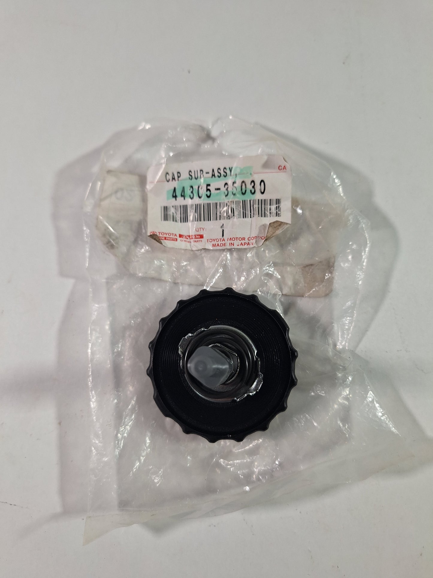 80 Series Power Steering Reservoir Cap 44305-35030