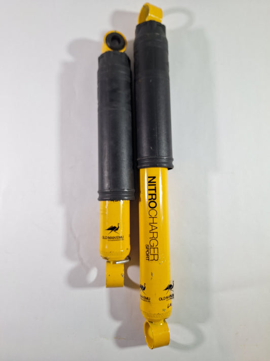 Pair Old Man Emu Front Shocks 60062 missing parts