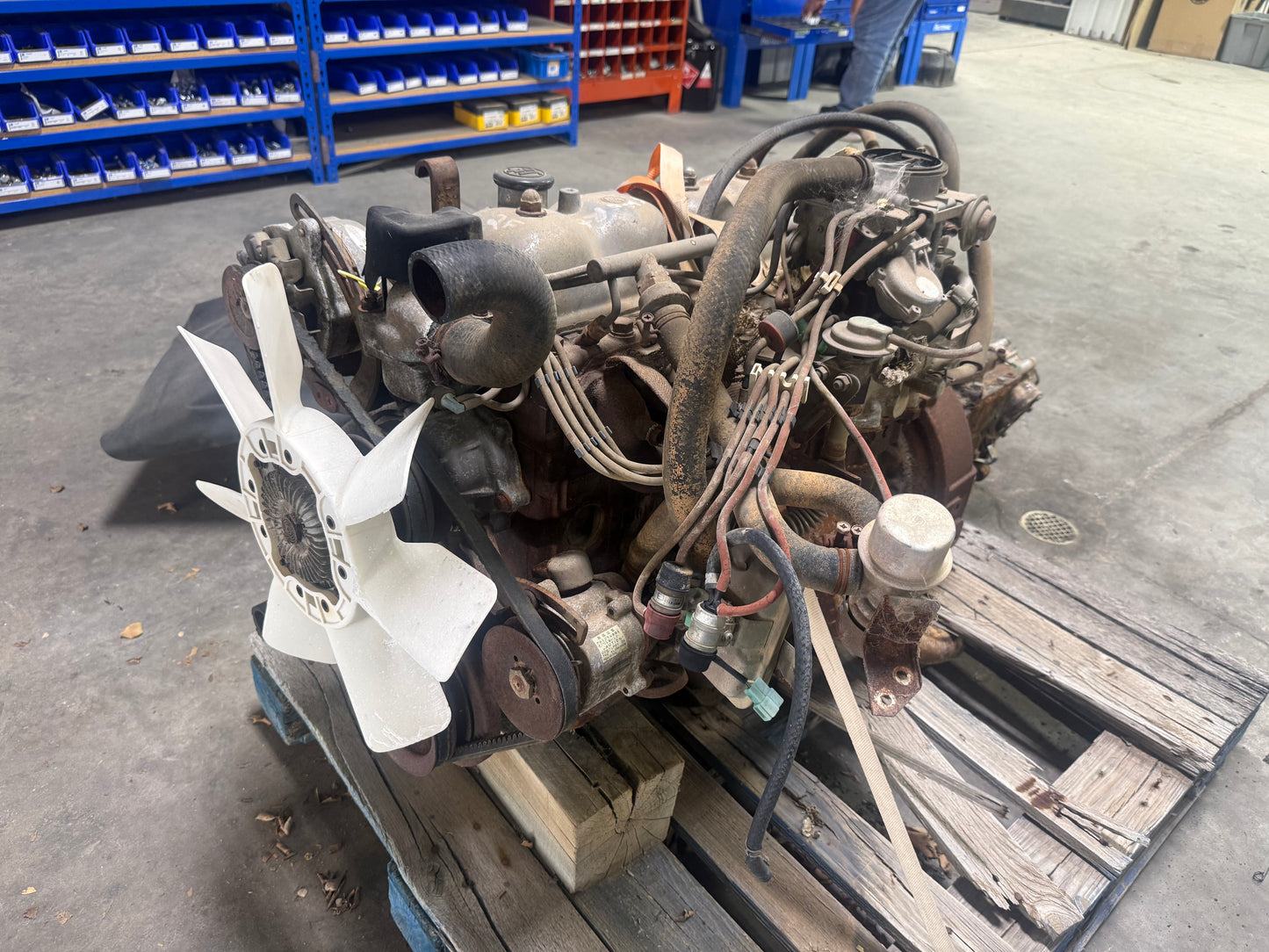 FJ40 2F Engine, 4 spd transmission / transfer case