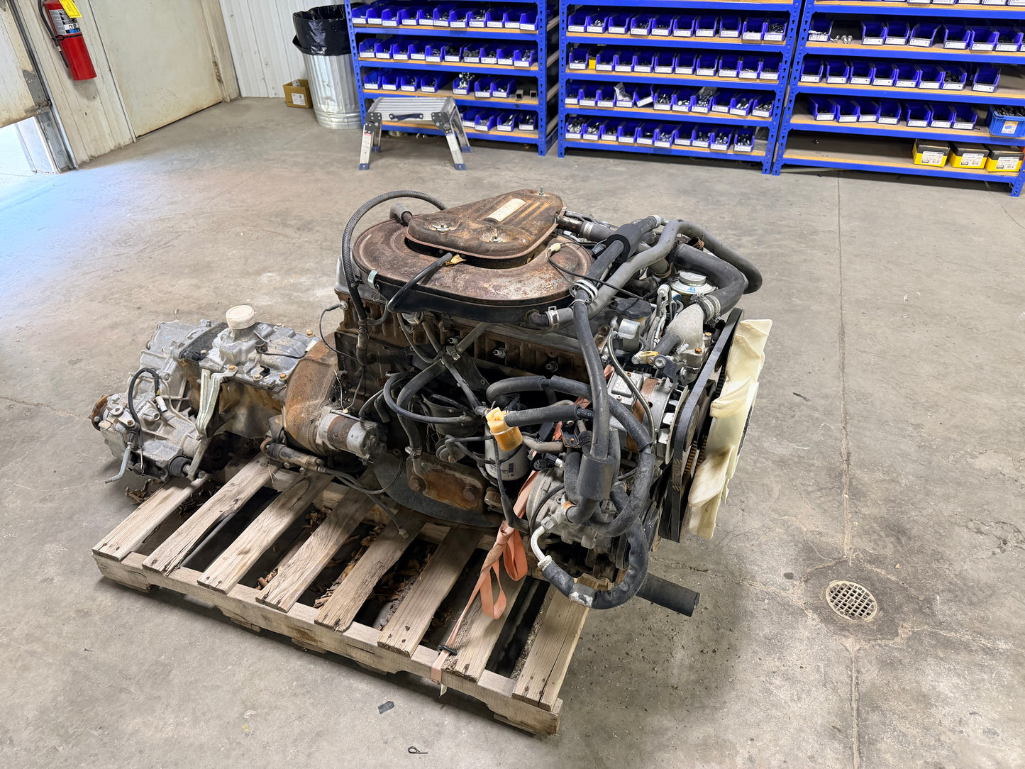 FJ60 2F engine, transmission, and transfer case