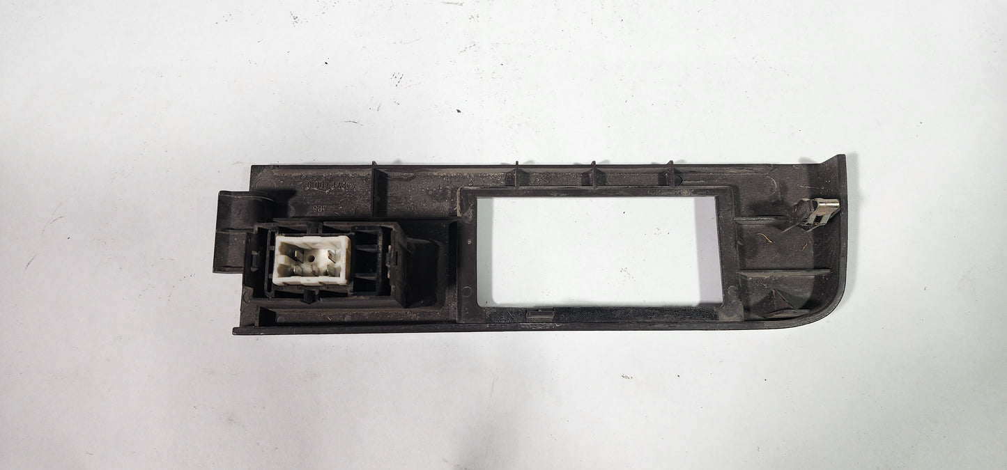 FJ80 Land Cruiser OEM Right Rear Window Switch w/ Bezel 74271-60010