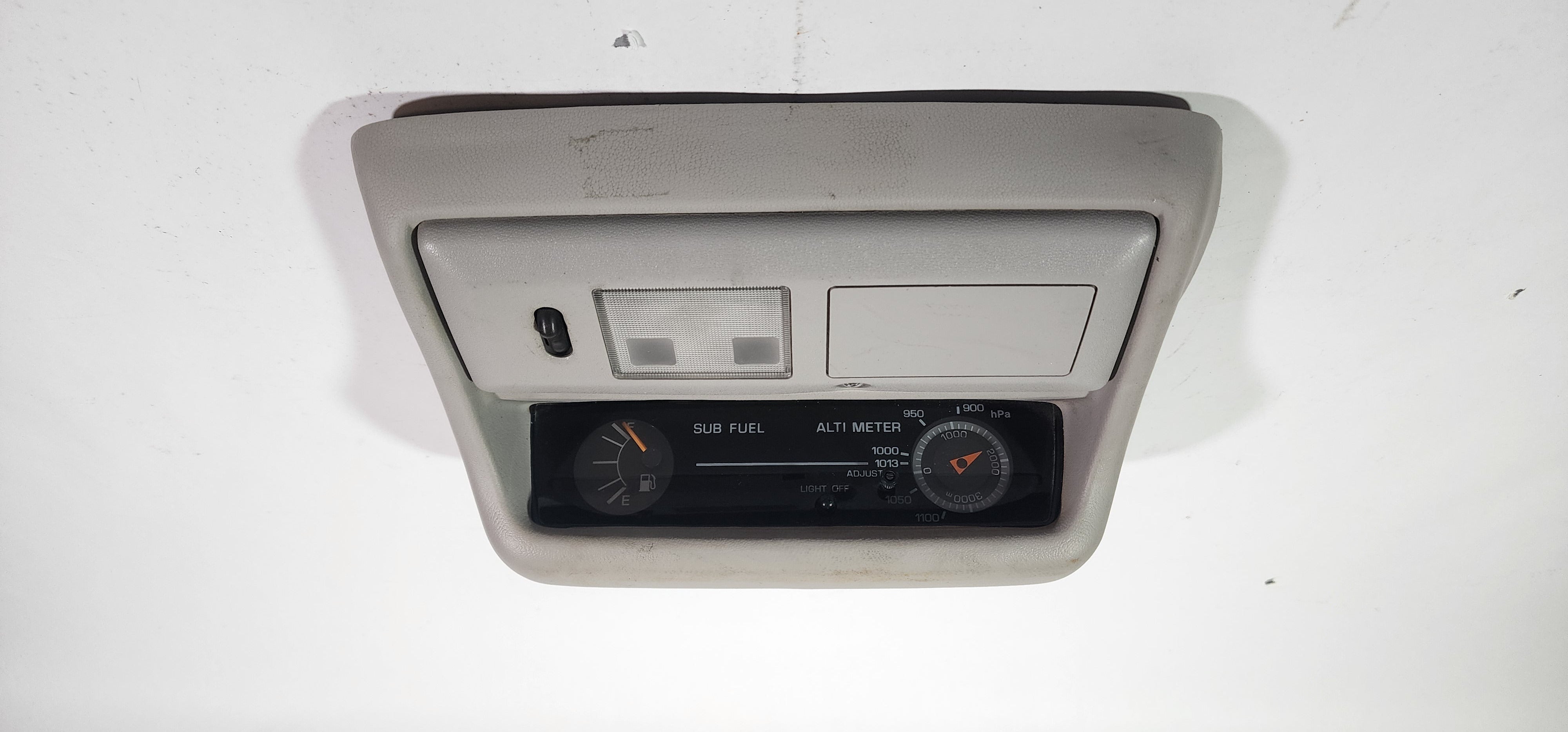 80 Series Land Cruiser Roof Console with Altimeter and Sub-Fuel