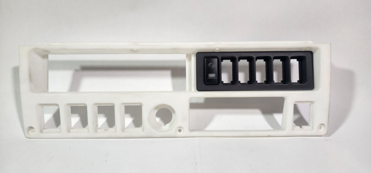3D Printed FJ60 Center Dash Switch Bezel