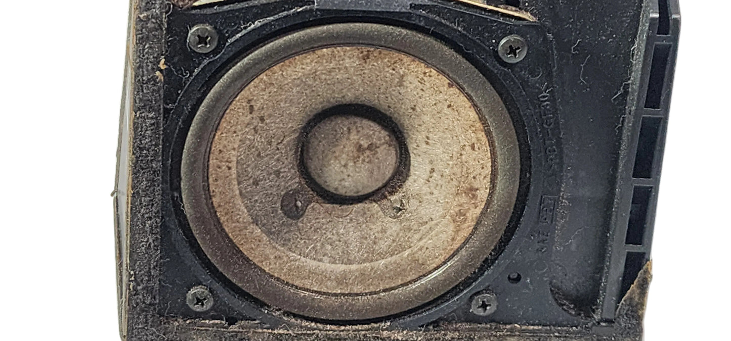 Lexus 95-97 LX450 OEM Subwoofer and Enclosure 86150-60030