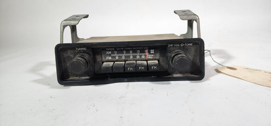 FJ60 Land Cruiser OEM AM/FM Radio 86120-89118
