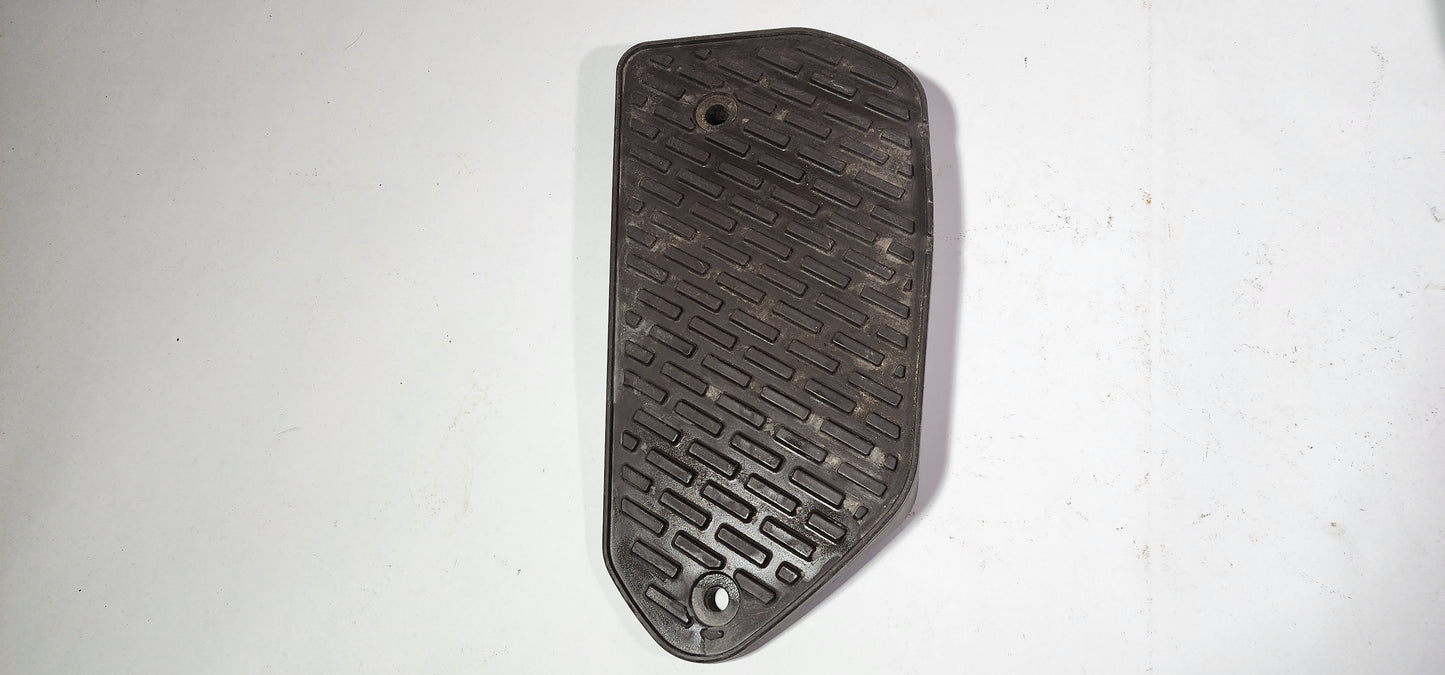 FJ80 Land Cruiser Rear Right Step Plate 58625-60010