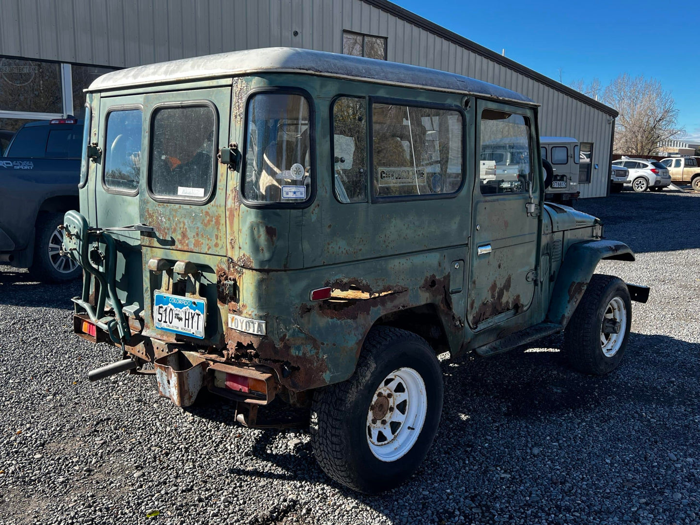 1977 FJ40 Nickname "Grusty" (Green and Rusty)