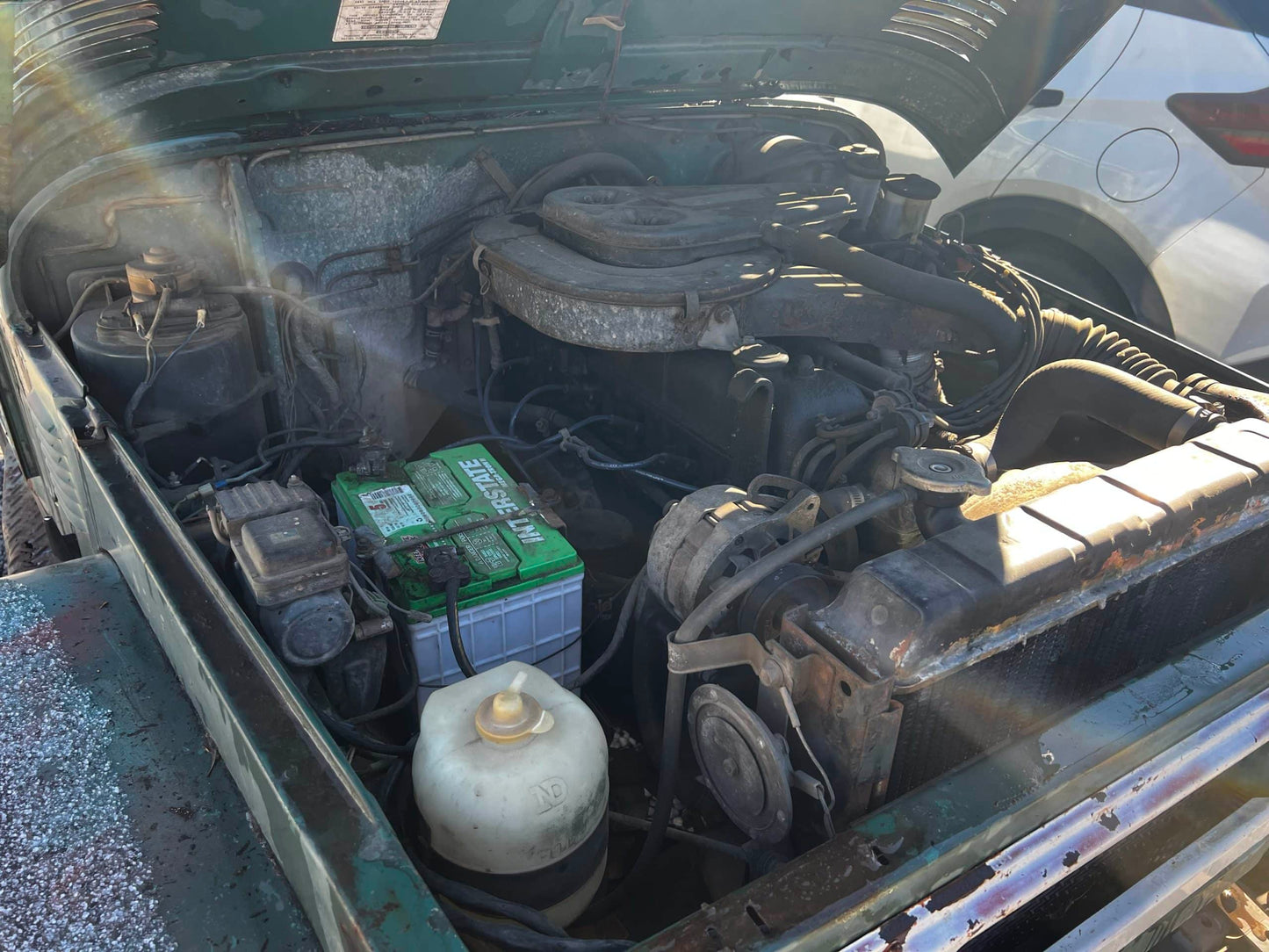 1977 FJ40 Nickname "Grusty" (Green and Rusty)