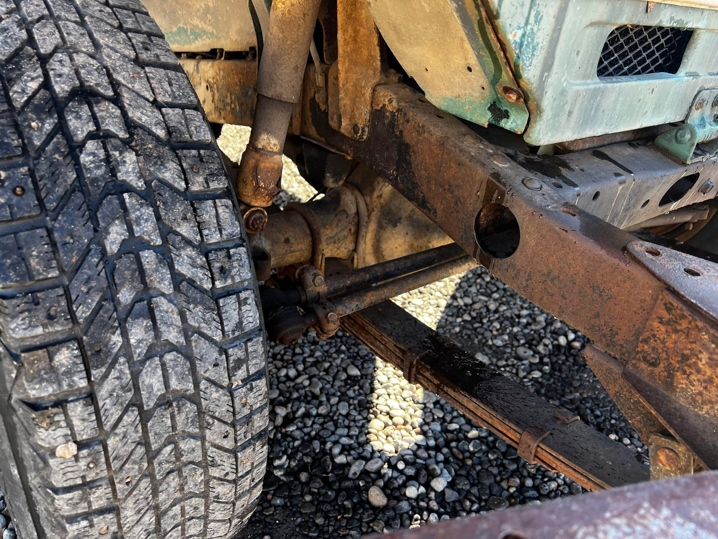 1977 FJ40 Nickname "Grusty" (Green and Rusty)