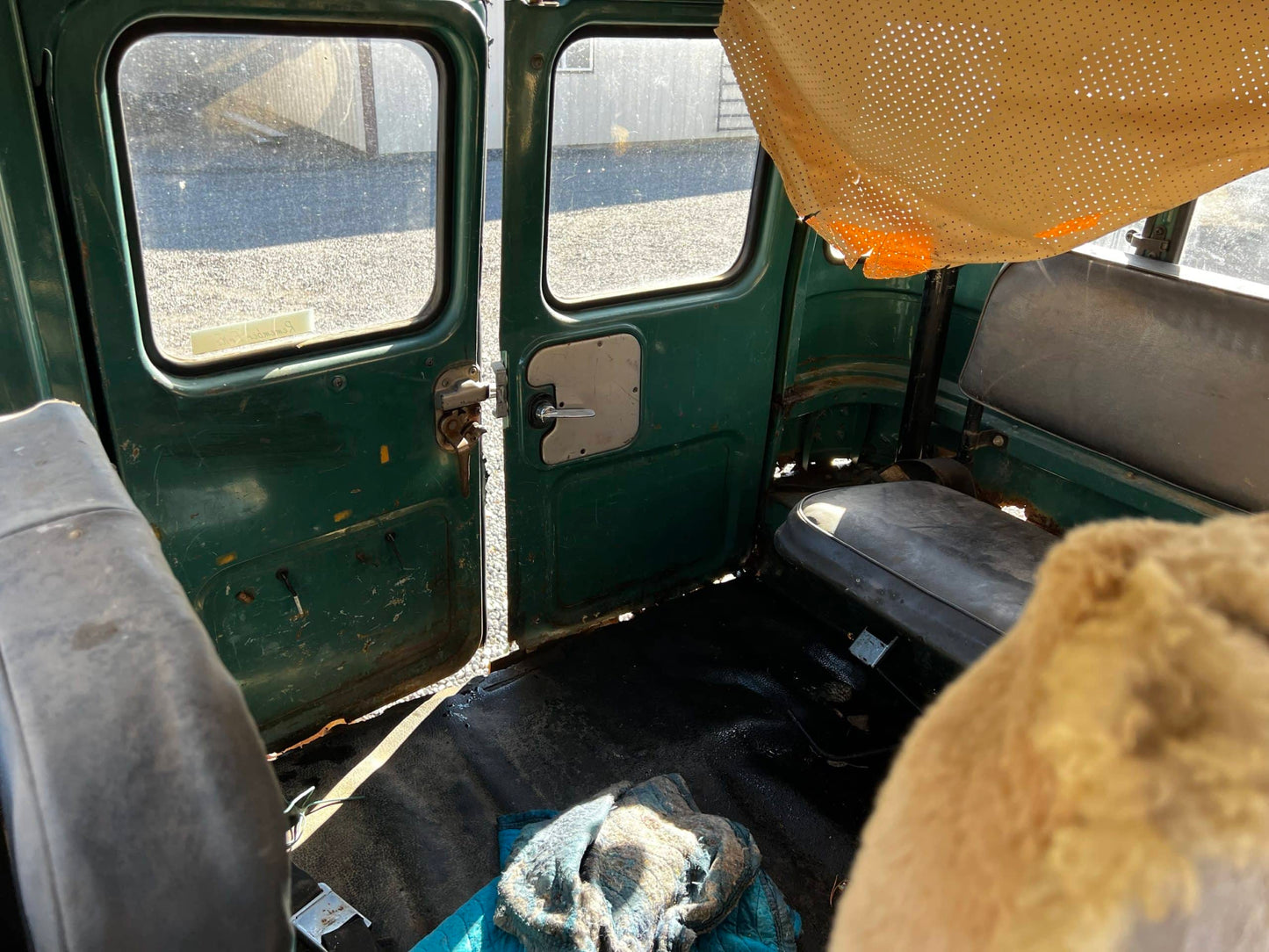 1977 FJ40 Nickname "Grusty" (Green and Rusty)